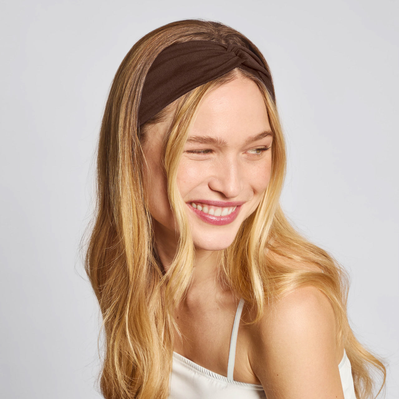 68950-RecycledFabricWideTwistHeadbands-2pc-Hair-Rosewood-Model-2-1280x1280px.jpg
